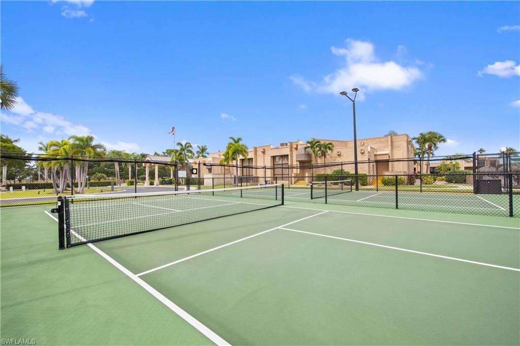 SEVEN LAKES - Residential