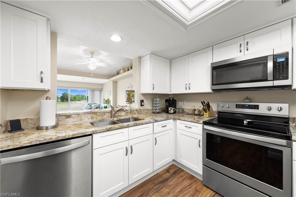 SEVEN LAKES - Residential