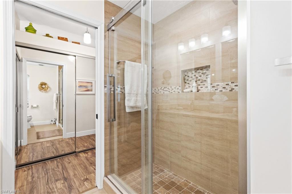 SEVEN LAKES - Residential