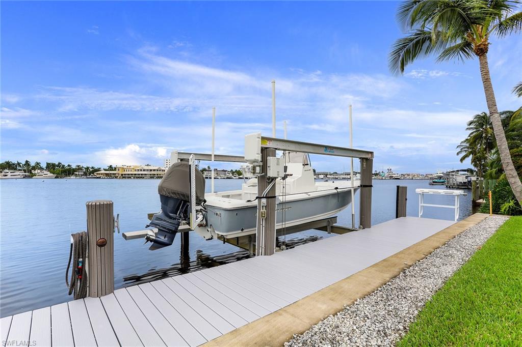 AQUALANE SHORES - Residential