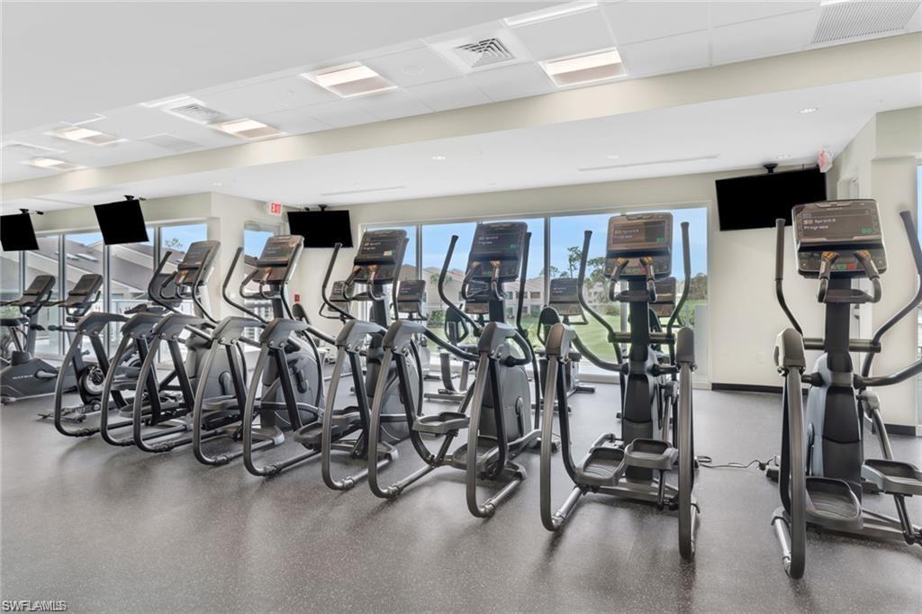 FOX CLUB - Residential Lease
