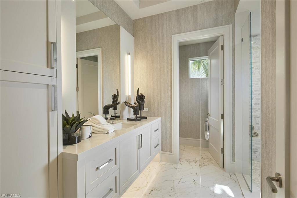 AQUALANE SHORES - Residential