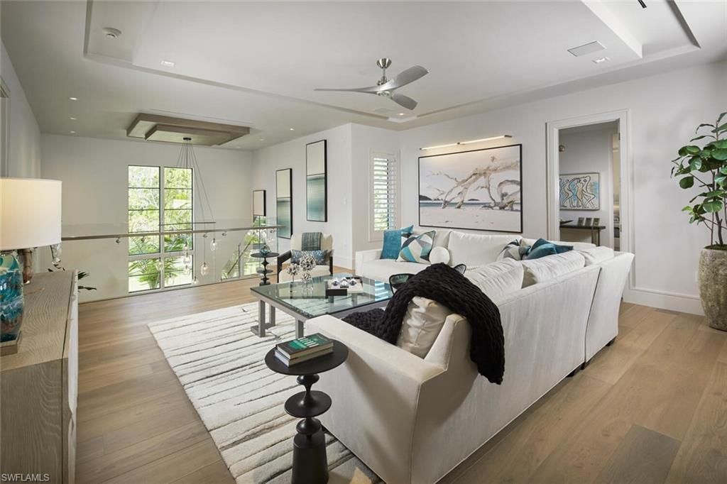 AQUALANE SHORES - Residential