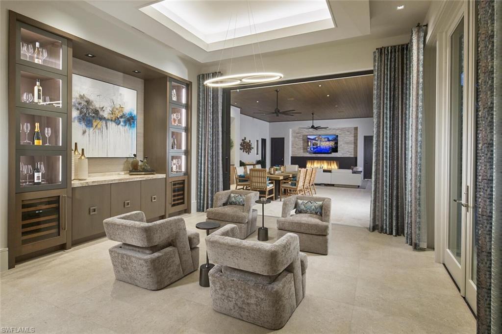 AQUALANE SHORES - Residential