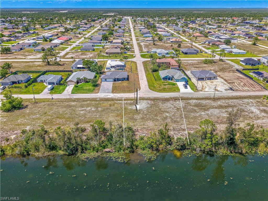 CAPE CORAL - Land