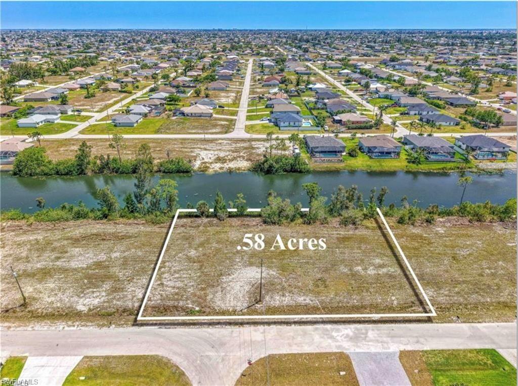 CAPE CORAL - Land