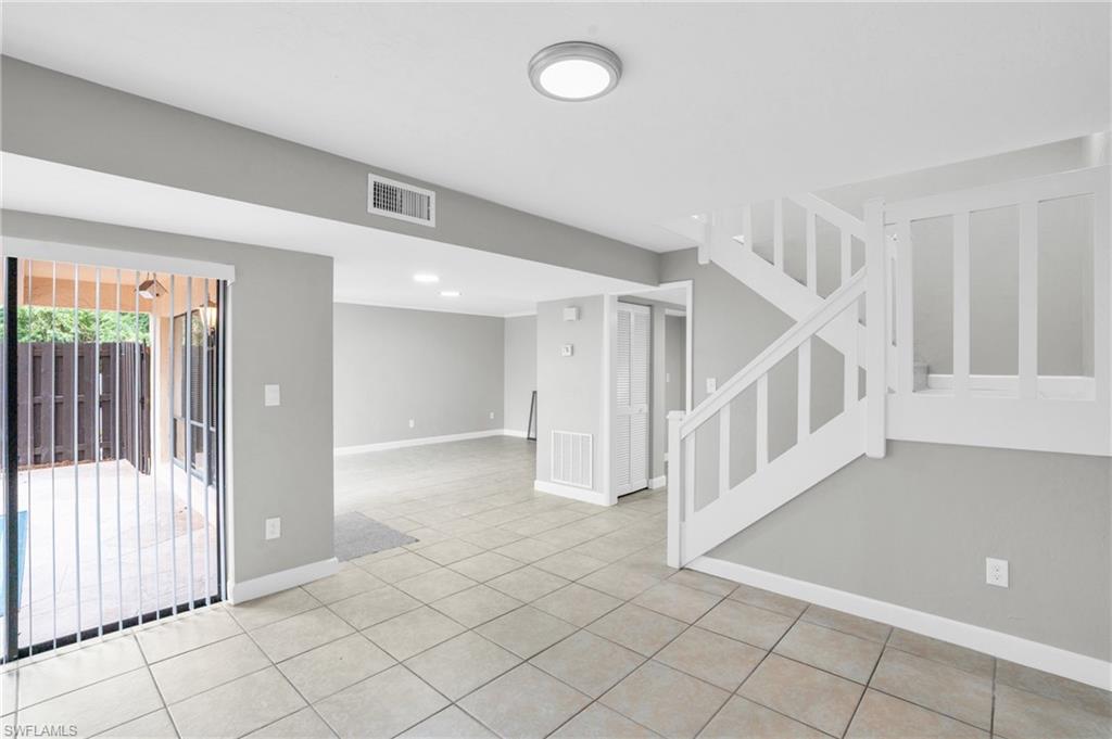 PINE GROVE TOWNHOUSES - Residential