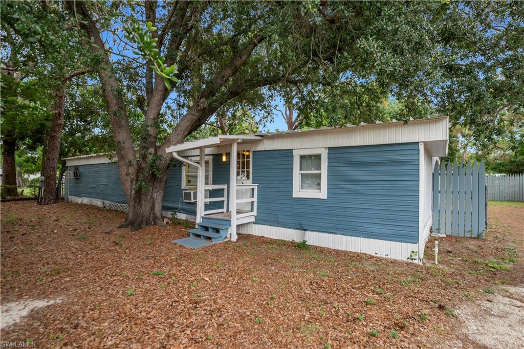 NORTH FORT MYERS - Residential