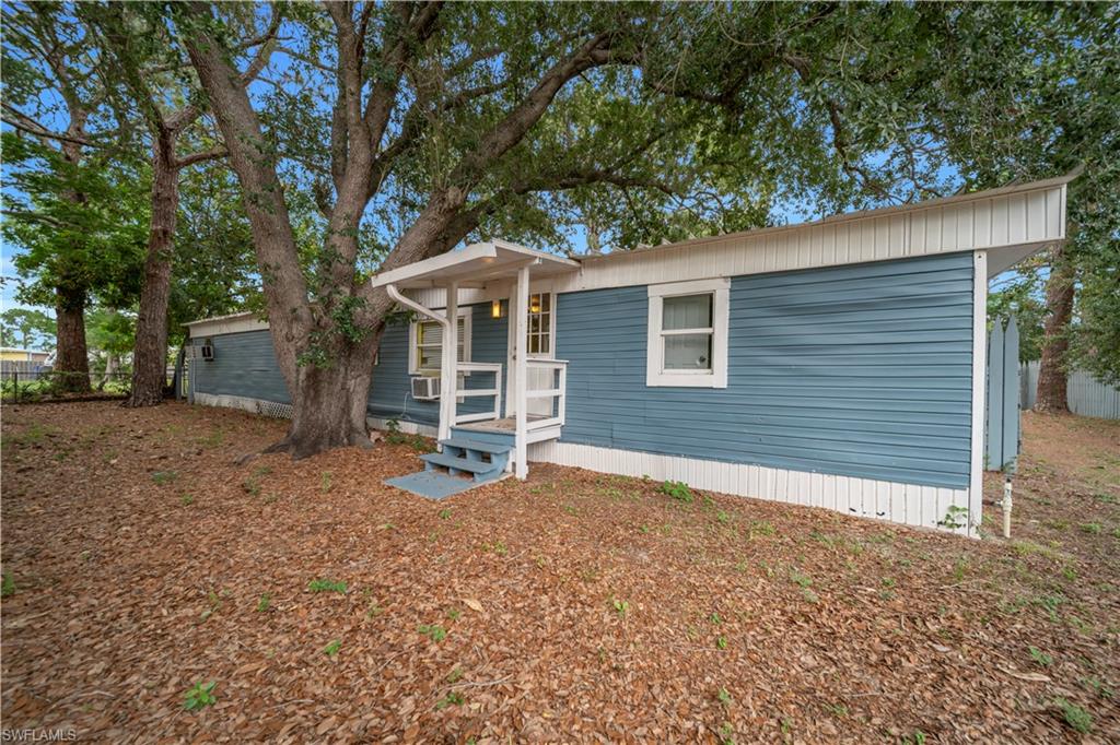 NORTH FORT MYERS - Residential