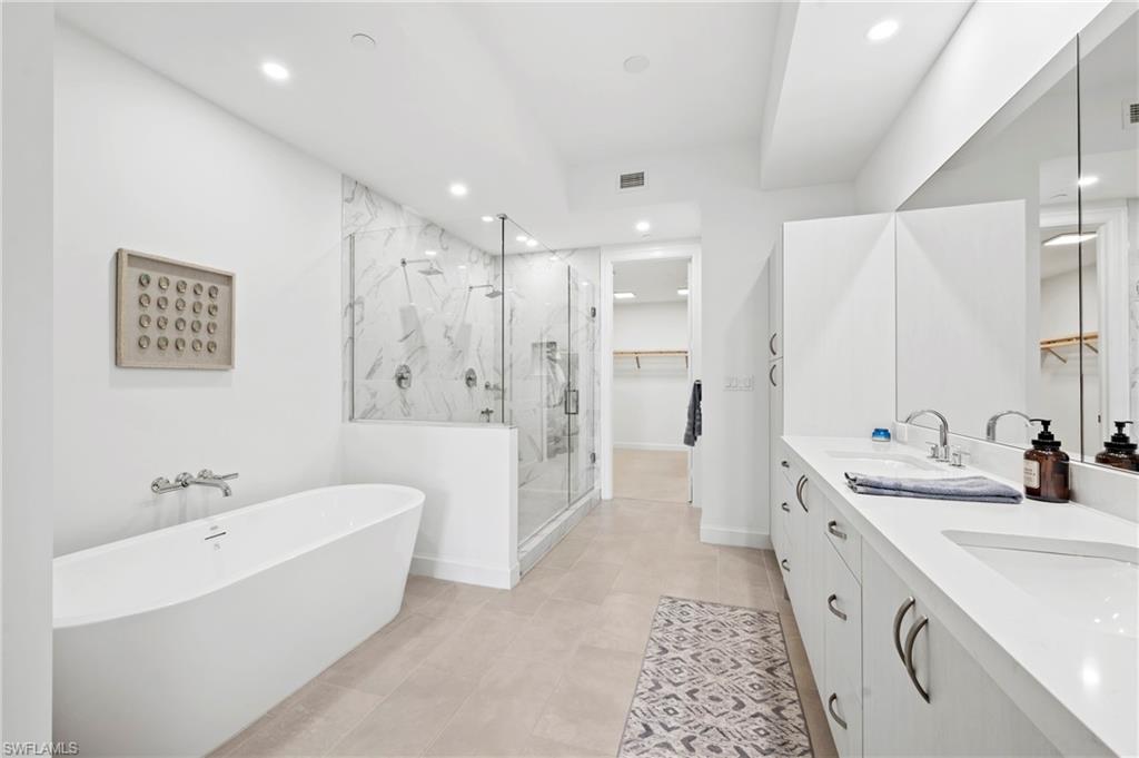 ELEVEN ELEVEN CENTRAL - Residential Lease