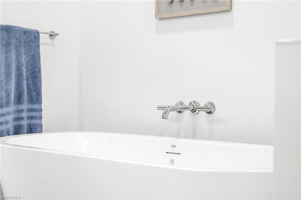 ELEVEN ELEVEN CENTRAL - Residential Lease