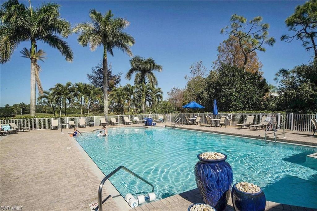 OLDE HICKORY GOLF & COUNTRY CLUB - Residential