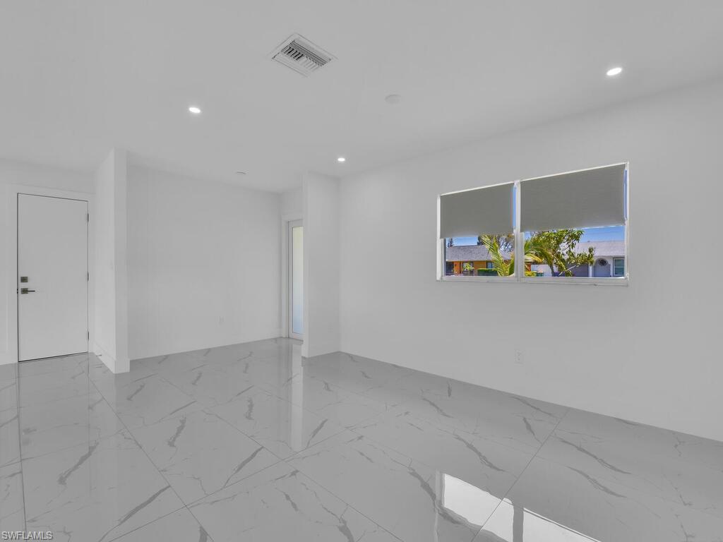GOLDEN GATE CITY - Residential