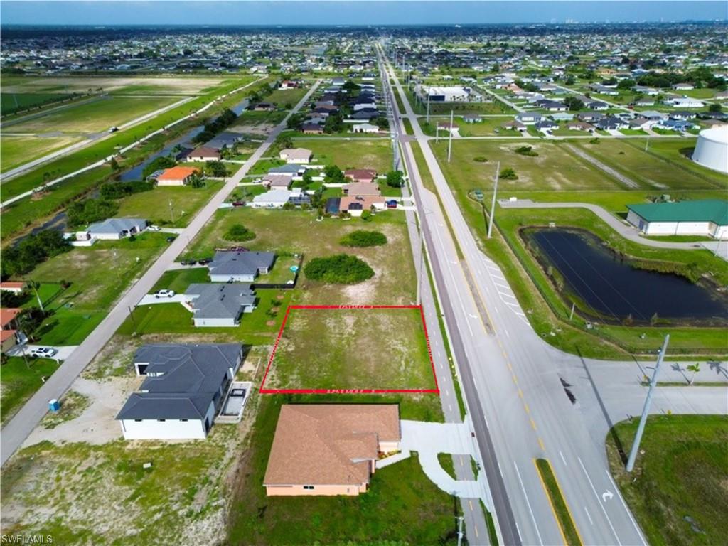 CAPE CORAL - Land