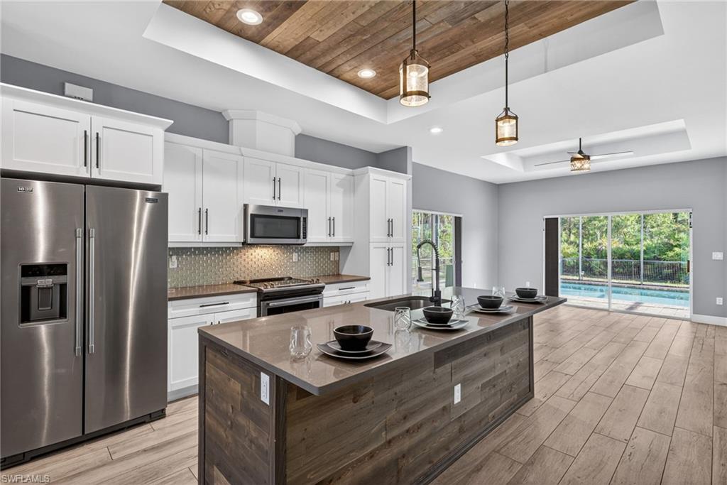 GOLDEN GATE ESTATES - Residential