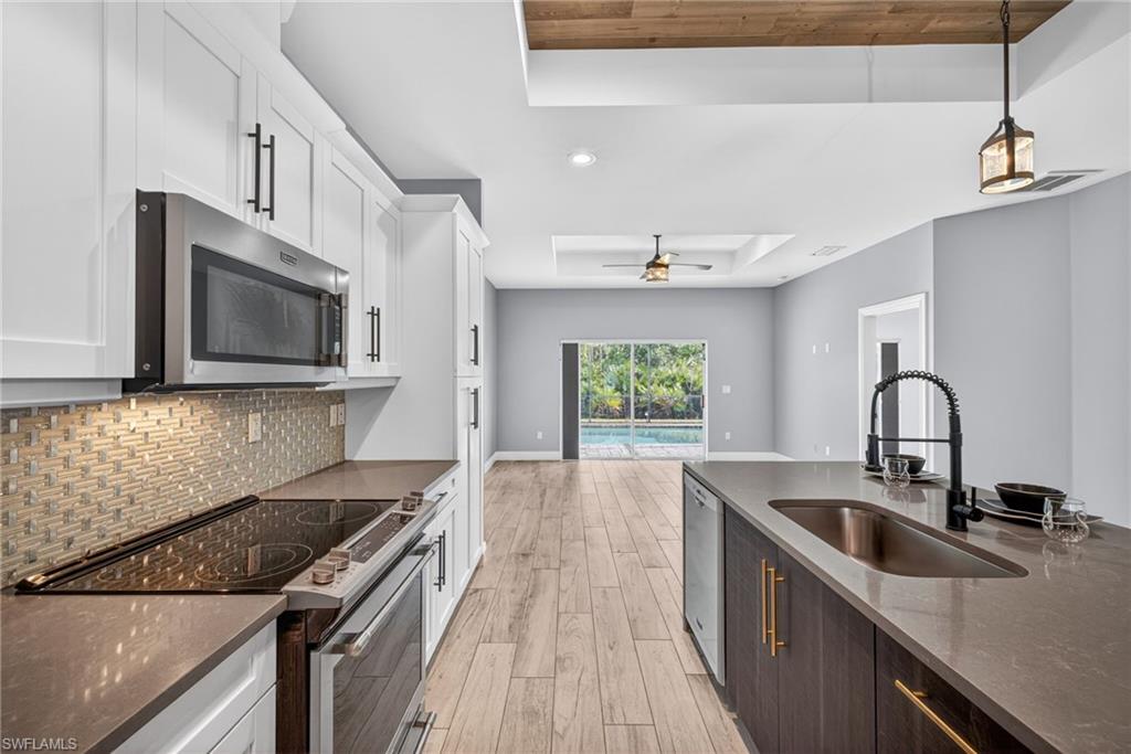 GOLDEN GATE ESTATES - Residential