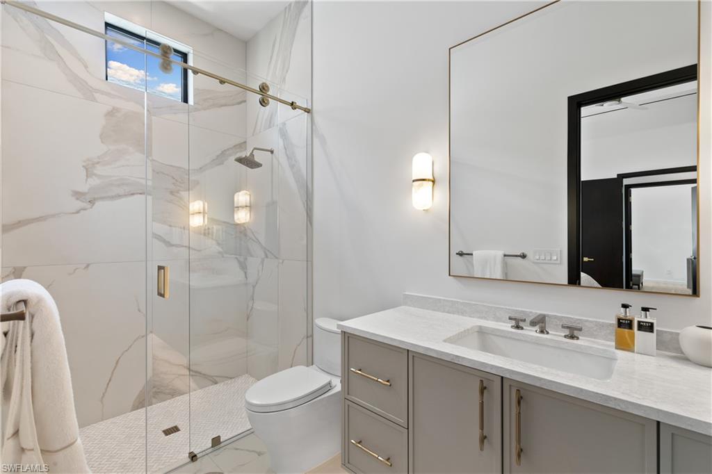 EDGEWATER - Residential