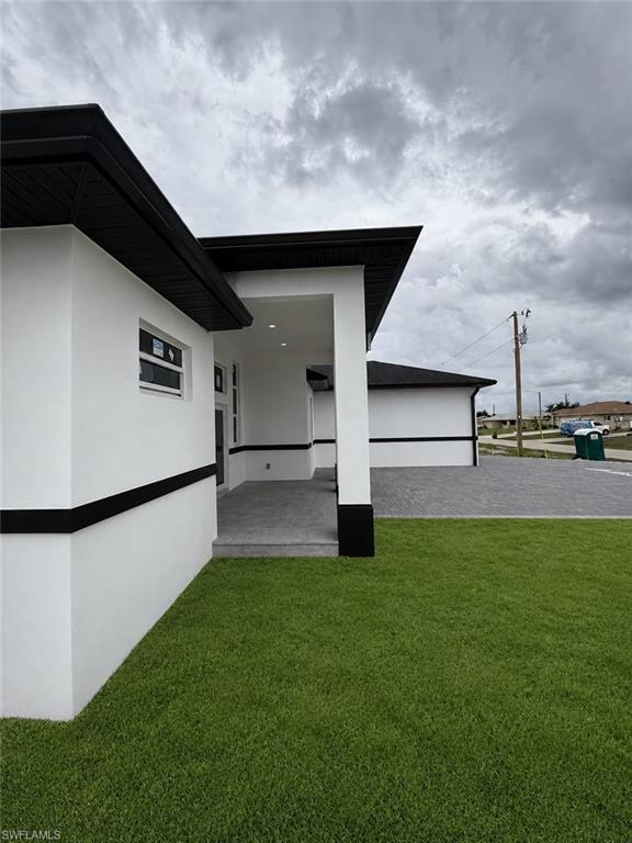 CAPE CORAL - Residential