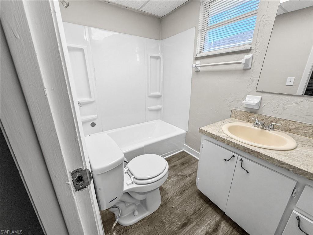 FORT MYERS - Residential Lease