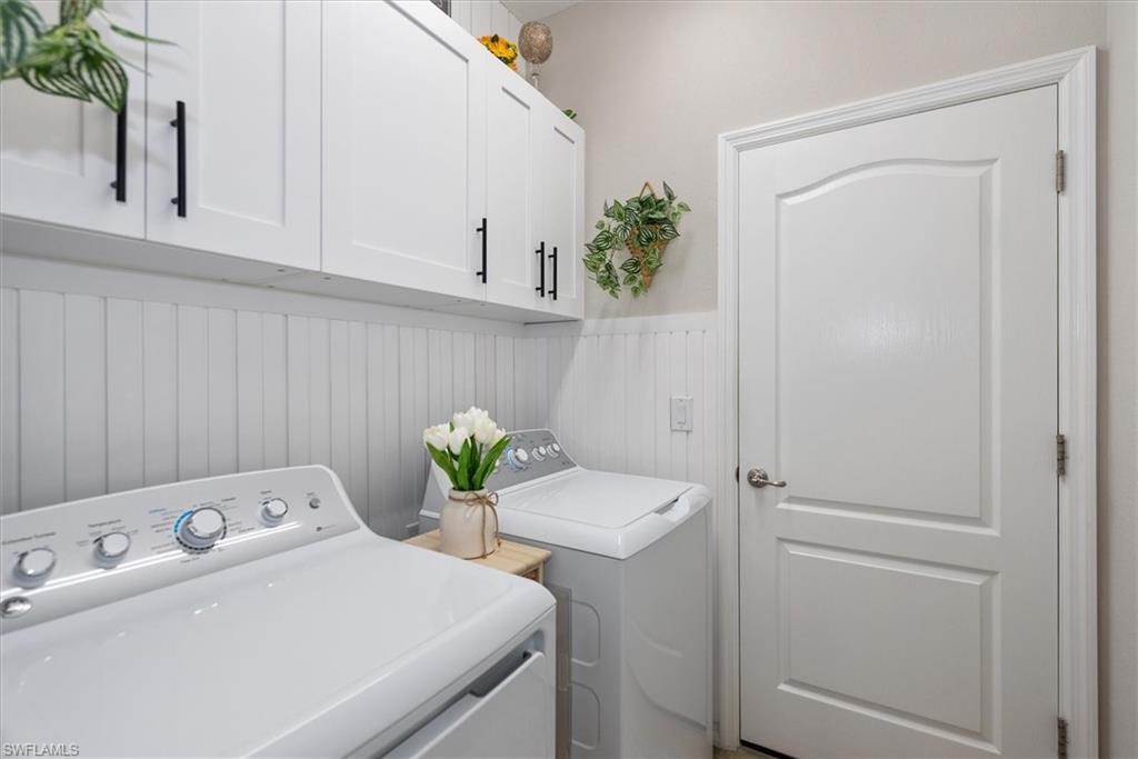 HAMPTON LAKES - Residential