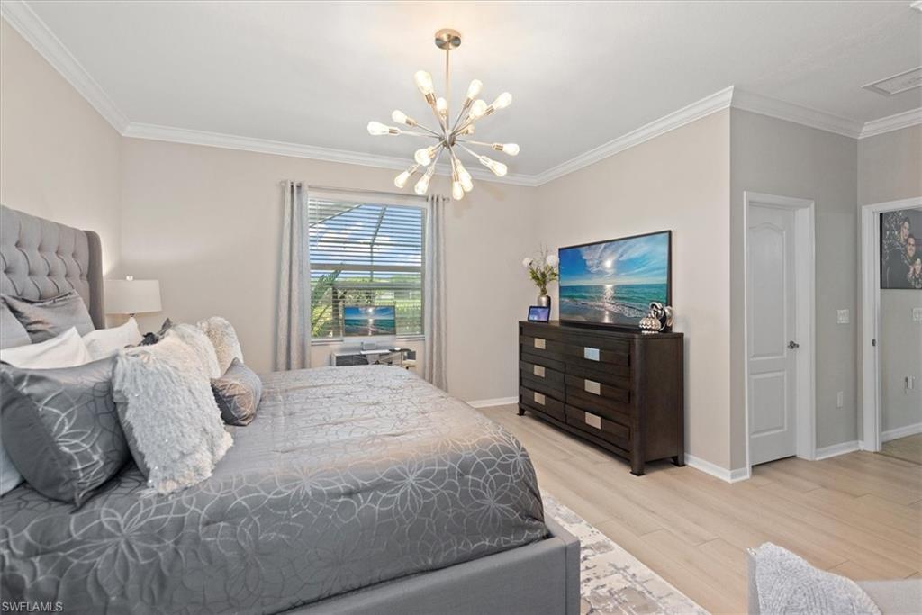HAMPTON LAKES - Residential