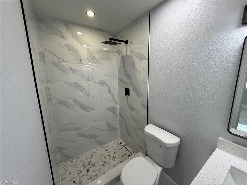 FORT MYERS SHORES - Residential