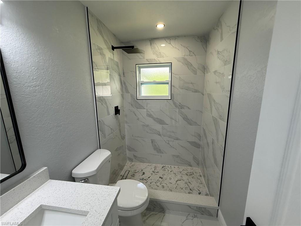 FORT MYERS SHORES - Residential