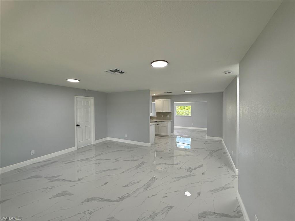 FORT MYERS SHORES - Residential