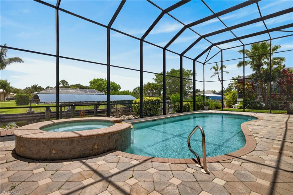 PARADISE VILLAGE - Residential