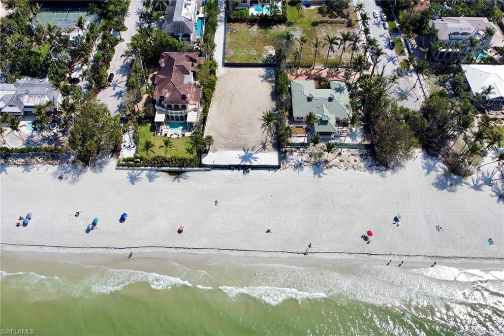 OLDE NAPLES - Land