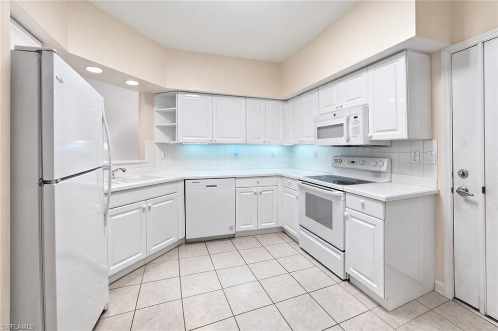 PARTRIDGE POINTE - Residential