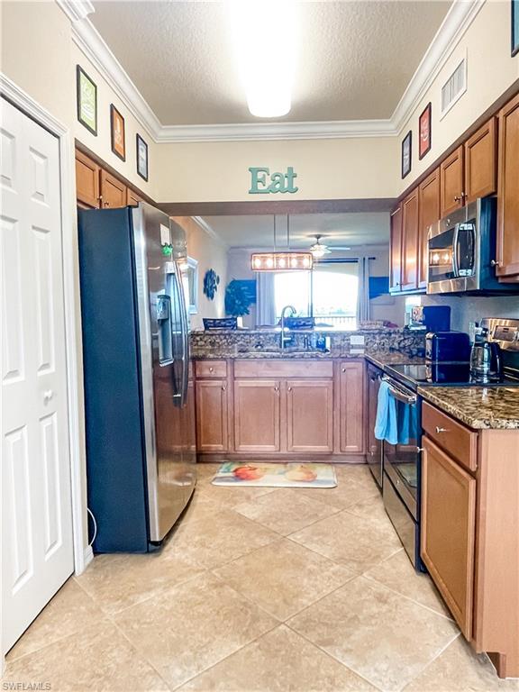 BONITA NATIONAL GOLF AND COUNTRY CLUB - Residential Lease