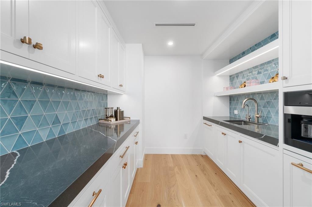 KALEA BAY TOWER 400 - Residential