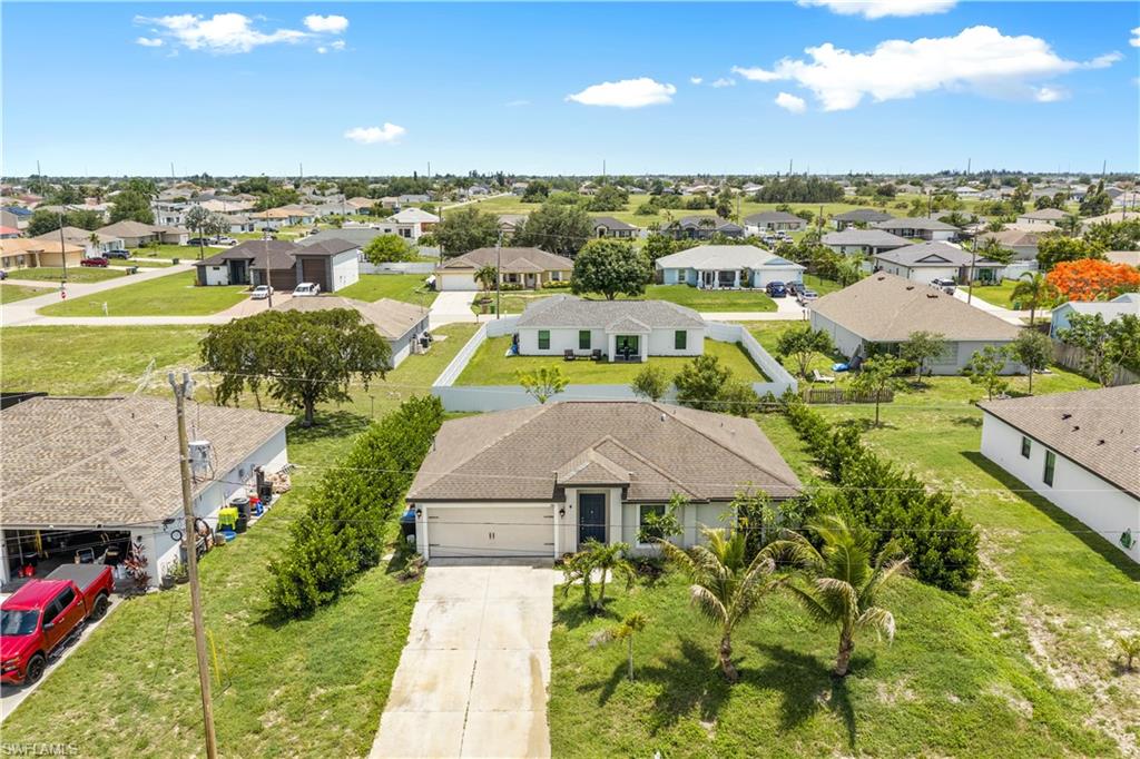 CAPE CORAL - Residential