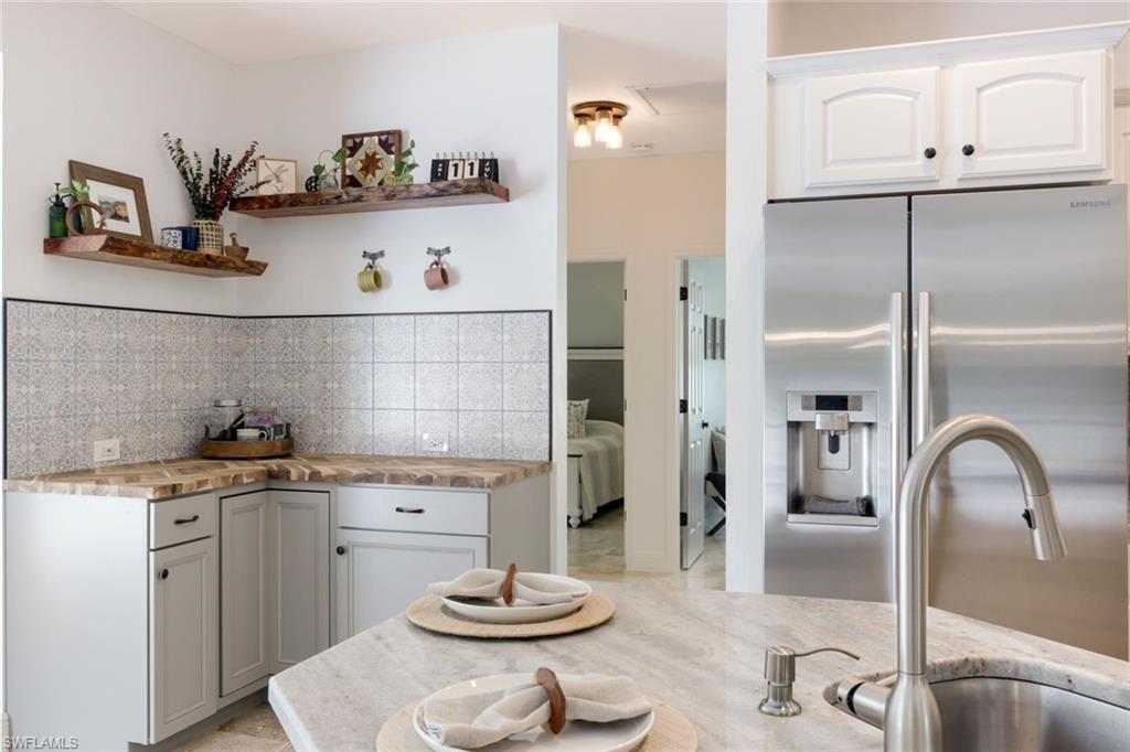 SPRING LAKES - Residential