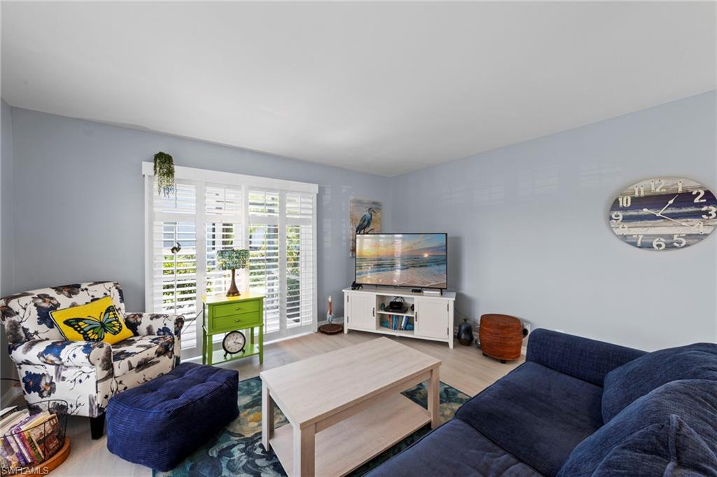 GLADES COUNTRY CLUB - Residential