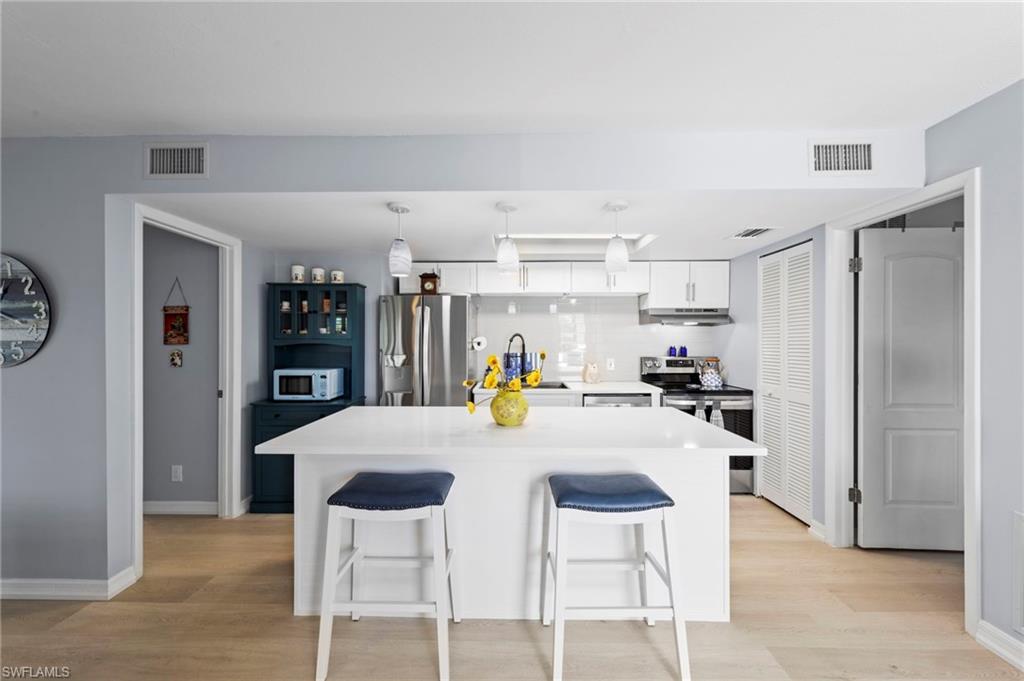 GLADES COUNTRY CLUB - Residential