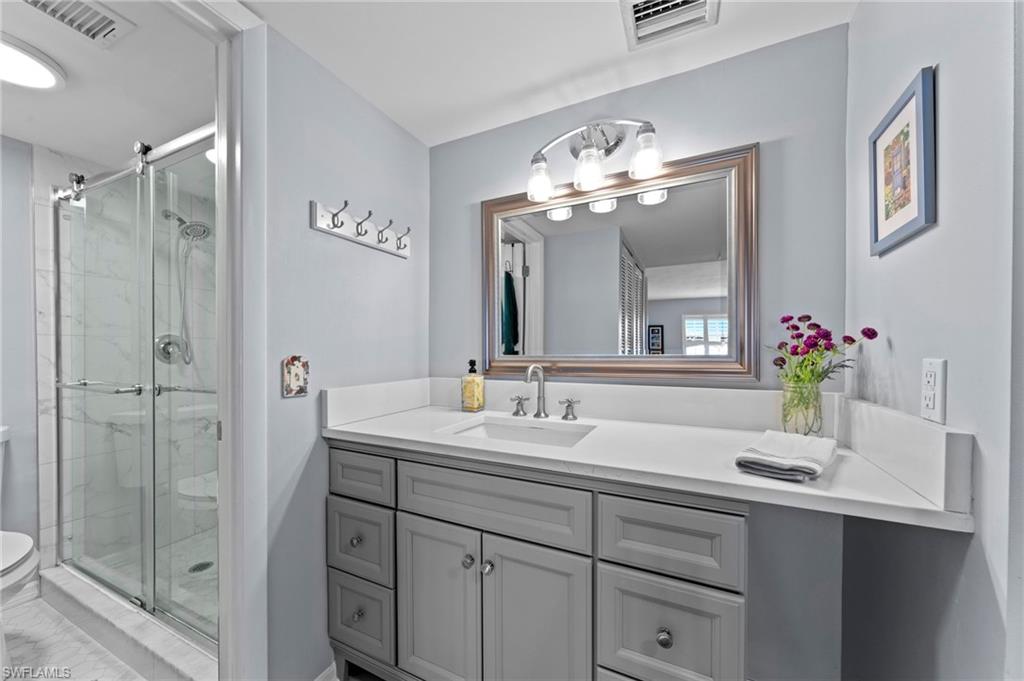 GLADES COUNTRY CLUB - Residential