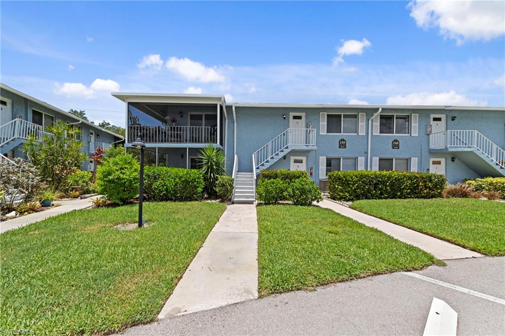 GLADES COUNTRY CLUB - Residential