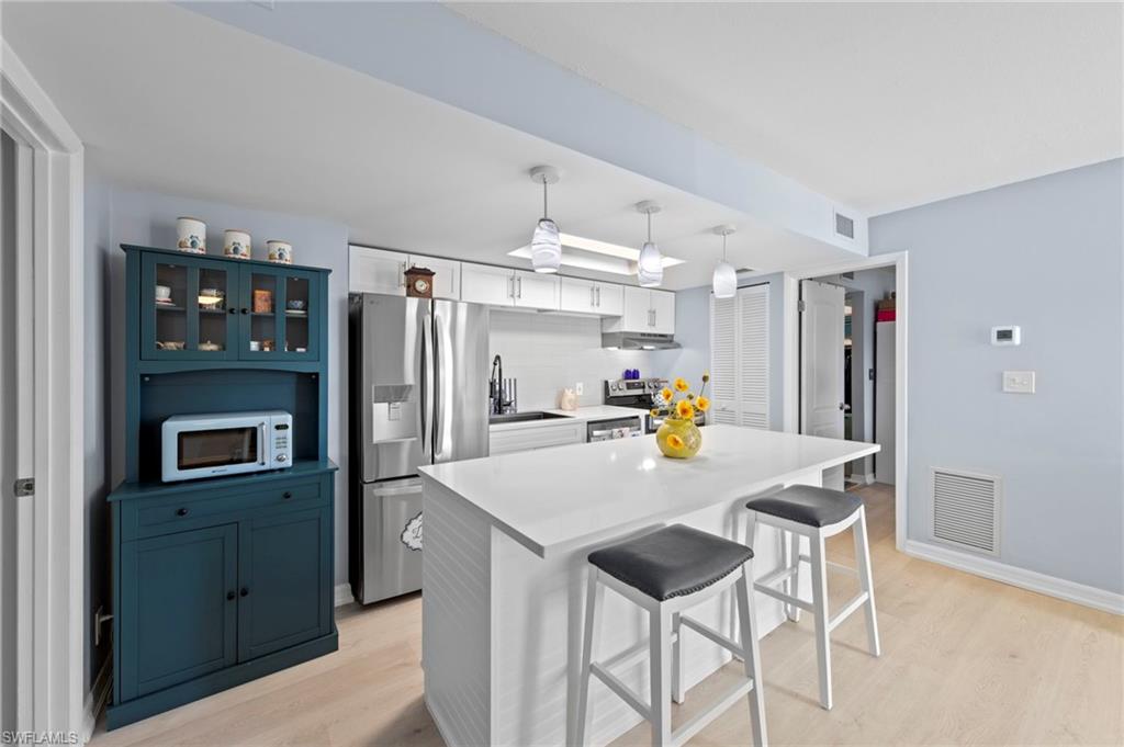 GLADES COUNTRY CLUB - Residential