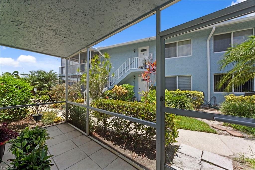 GLADES COUNTRY CLUB - Residential