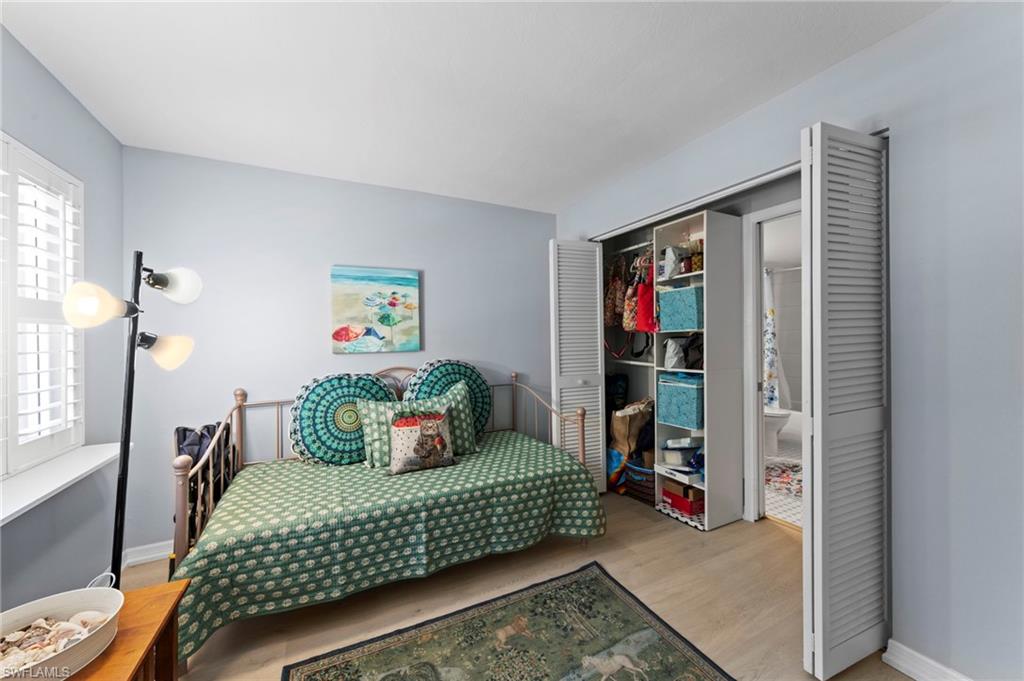 GLADES COUNTRY CLUB - Residential