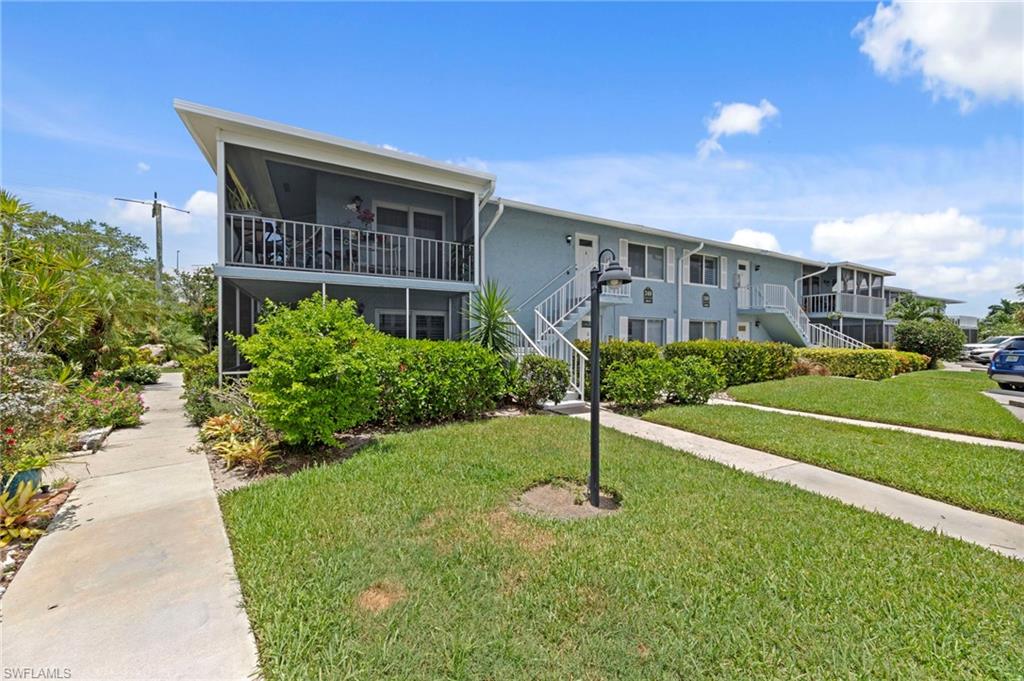 GLADES COUNTRY CLUB - Residential