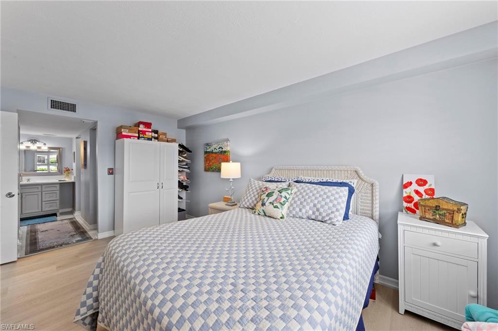 GLADES COUNTRY CLUB - Residential