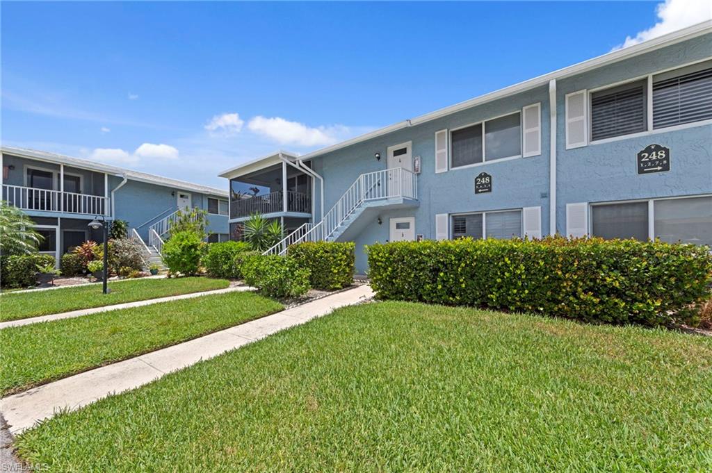 GLADES COUNTRY CLUB - Residential