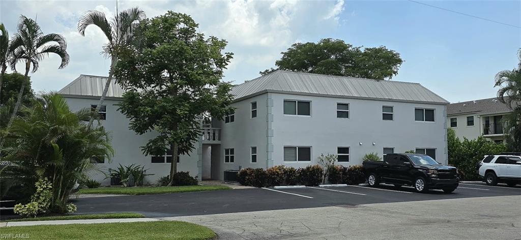 TWIN PALMS - Residential
