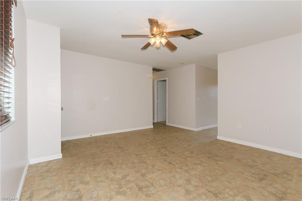 SAN CARLOS PARK - Residential