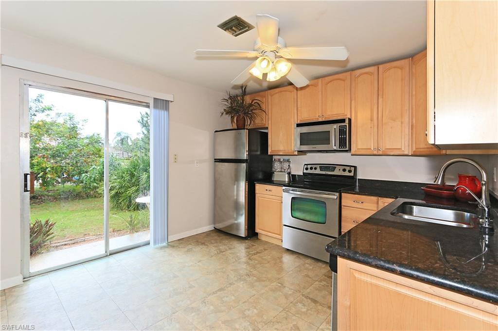 SAN CARLOS PARK - Residential