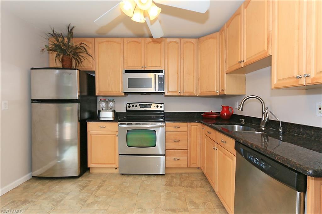 SAN CARLOS PARK - Residential