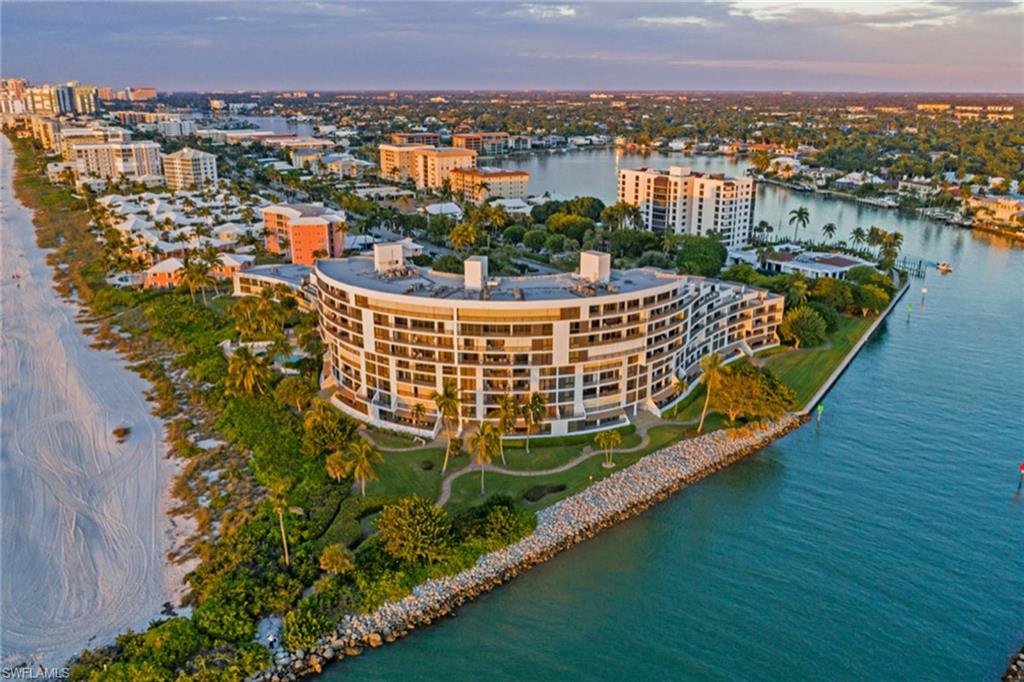 ADMIRALTY POINT - Residential